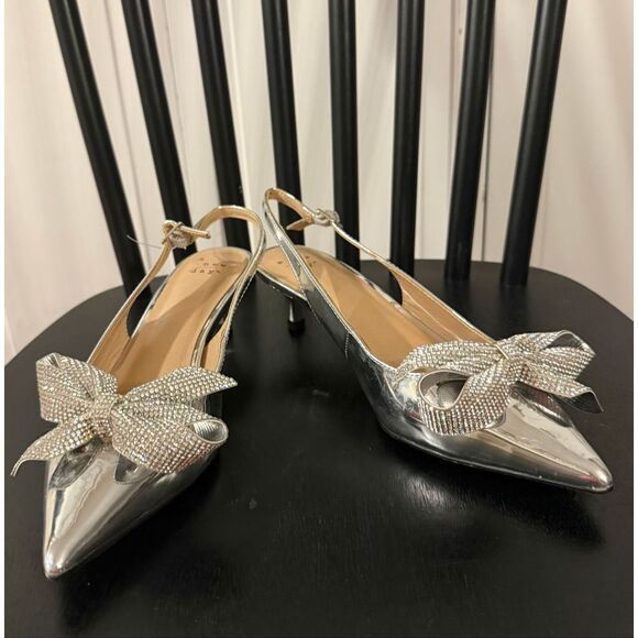 A New Day NWOB Priscilla silver sparkle bow kitten heels 6 - Picture 3 of 10